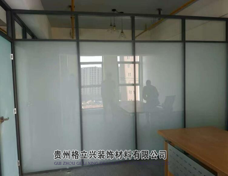 83�������